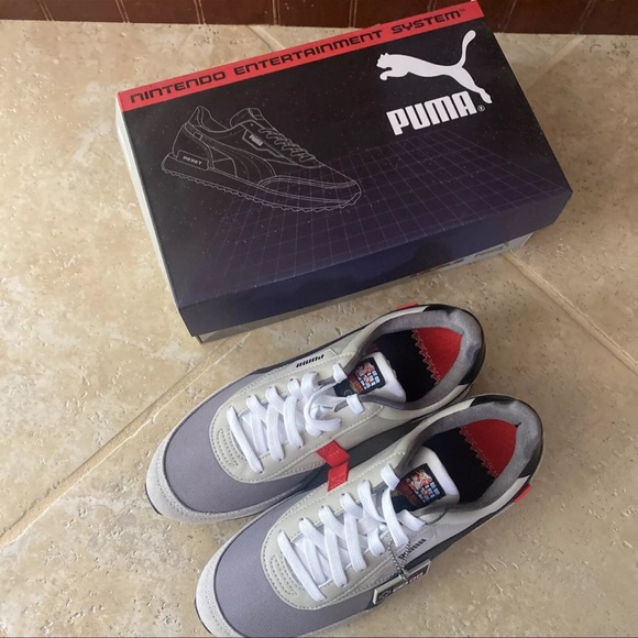 PUMA FUTURE Rider x Nintendo Retro Console 2020 Cleat w Box Size 7.5 - Picture 7 of 14